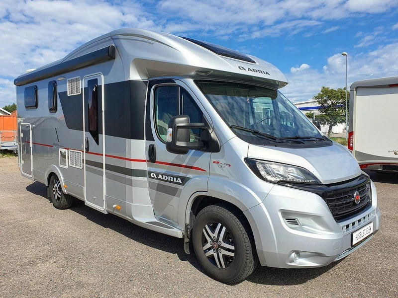 Adria Matrix M 670 SC Wohnmobil - Uppsala, Schweden