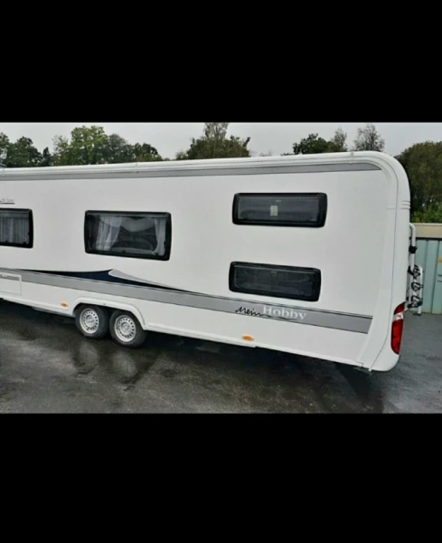 Hobby 650 Kmfe DE Luxe Wohnwagen - Skurup, Schweden