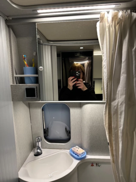 Hymer Free 600 Campingbus - Täby, Schweden