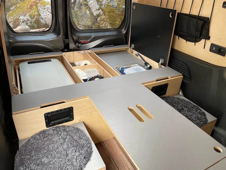 Peugeot Partner Campingbus - Kabelvåg, Norwegen
