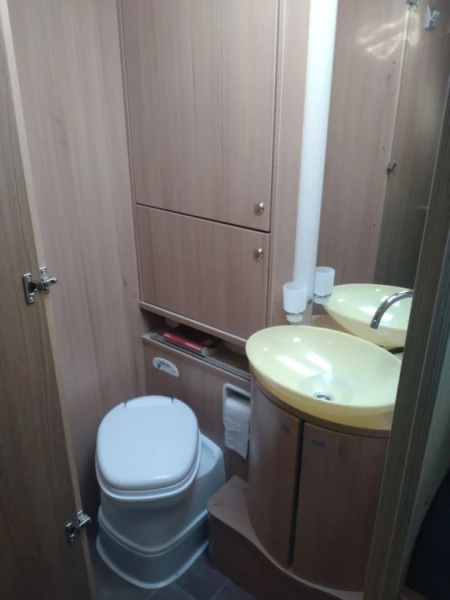 Fiat Ducato Lava / Alusta 130 Multijet 2.3 D Wohnmobil - Oulu, Finnland