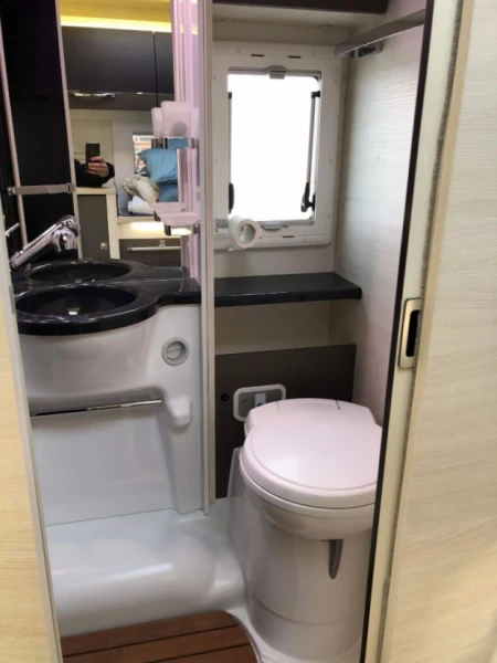 Fiat Ducato Flak/Chassi 130 Multijet 2.3 D Matkailuauto - Kolding, Tanska