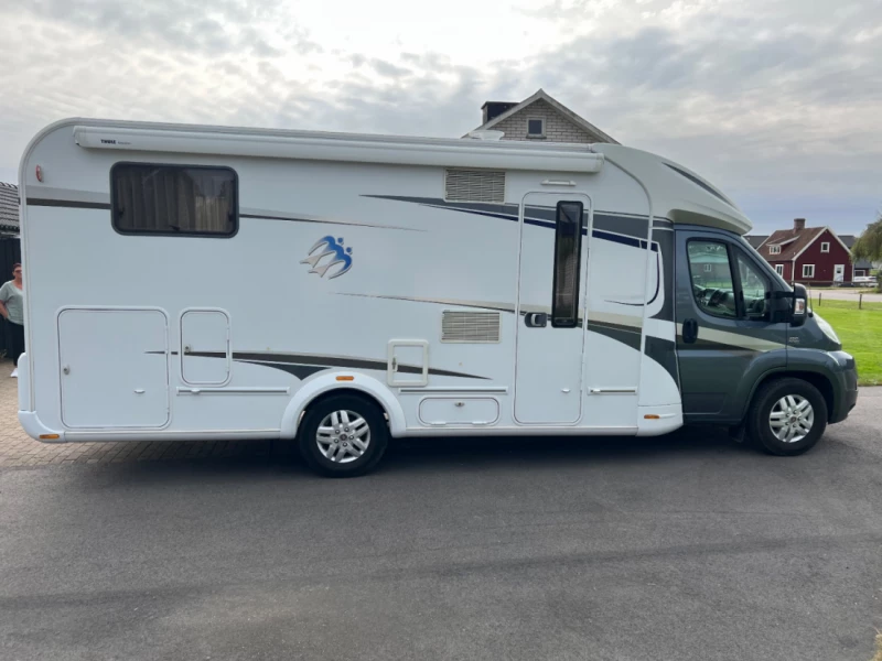 Knaus TI 700 MEG Wohnmobil - Våxtorp, Schweden