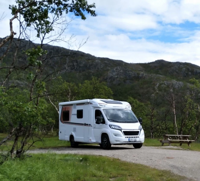 Weinsberg R57 Matkailuauto (Sa) 3OV 2179CM3 Wohnmobil - Hyvinkää, Finnland