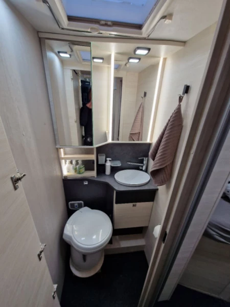 Challenger 337 Matkailuauto (Sa) 3OV 1995CM3 A Motorhome - Oulu, Finland