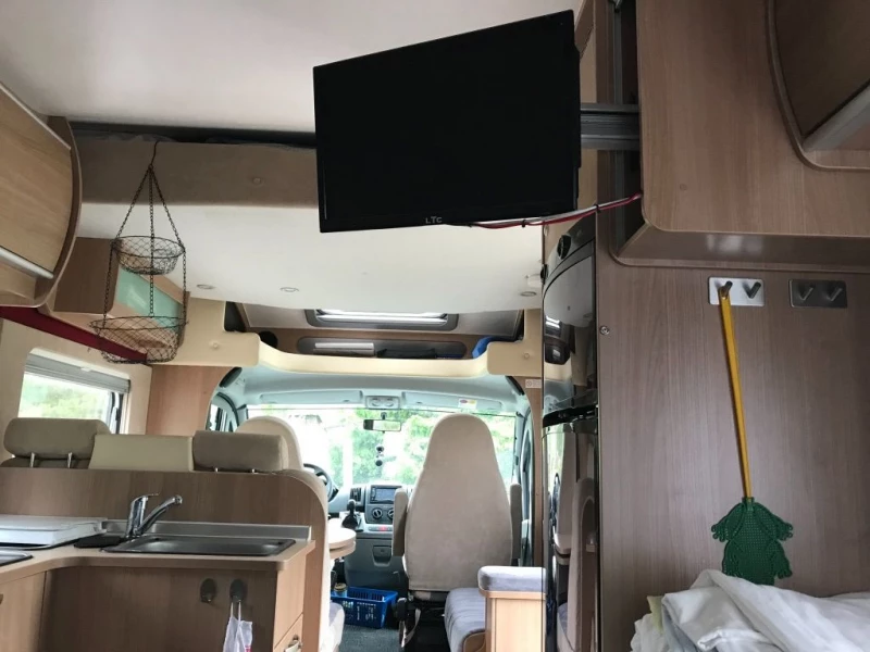 Bürstner 664 quadro Wohnmobil - Vendelsö, Schweden