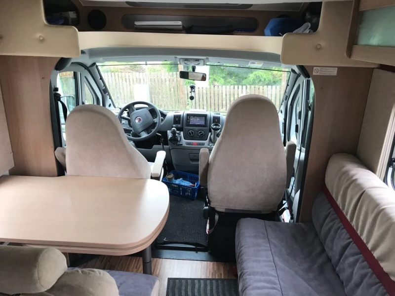 Bürstner 664 quadro Wohnmobil - Vendelsö, Schweden