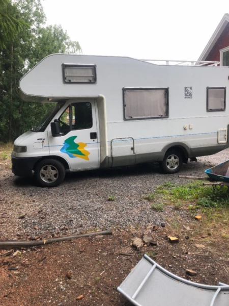 Knaus Knaus Trav. C580 Wohnmobil - Eskilstuna, Schweden