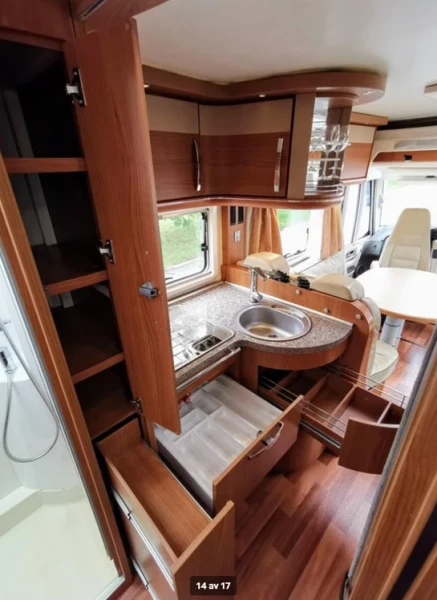 Hymer 50C18CCS Wohnmobil - Västervik, Schweden
