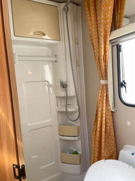 Challenger Challenger Genesis G43 Motorhome - Enskede, Sweden