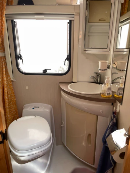 Challenger Challenger Genesis G43 Motorhome - Enskede, Sweden