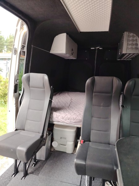 VW Crafter Umpikorinen (Bb) 4OV 2461CM3 Campingbus - Vantaa, Finnland