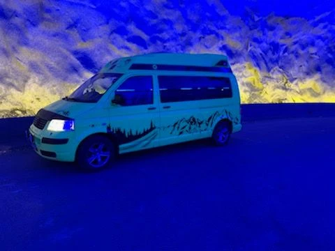 VW T-5 Ambulanse Campingbus - Nærbø, Norwegen