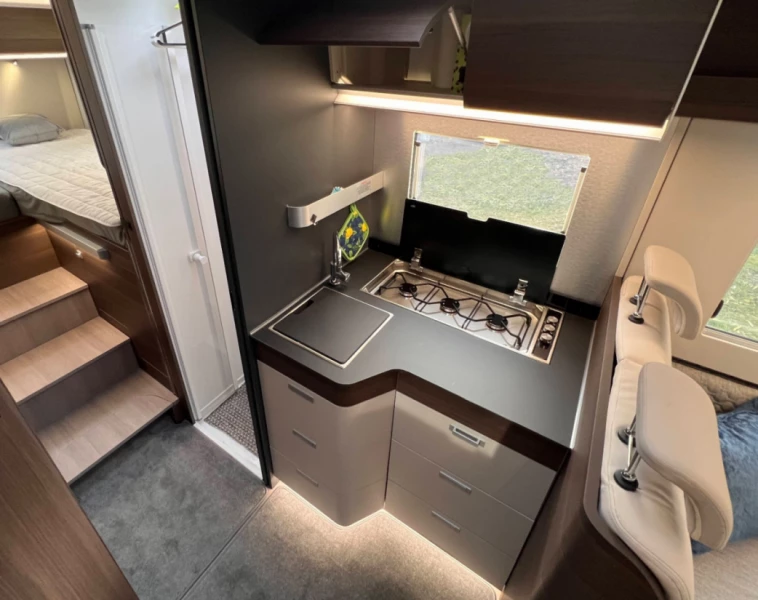 Adria Matrix Supreme 670 SL Wohnmobil - Rovaniemi, Finnland