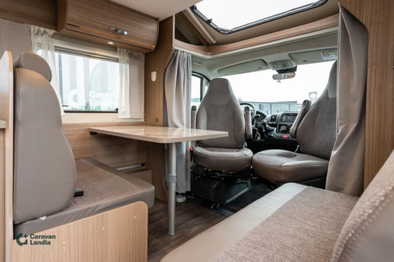 Carado T 448 Matkailuauto (Sa) 3OV 2287CM3 Wohnmobil - Turku, Finnland