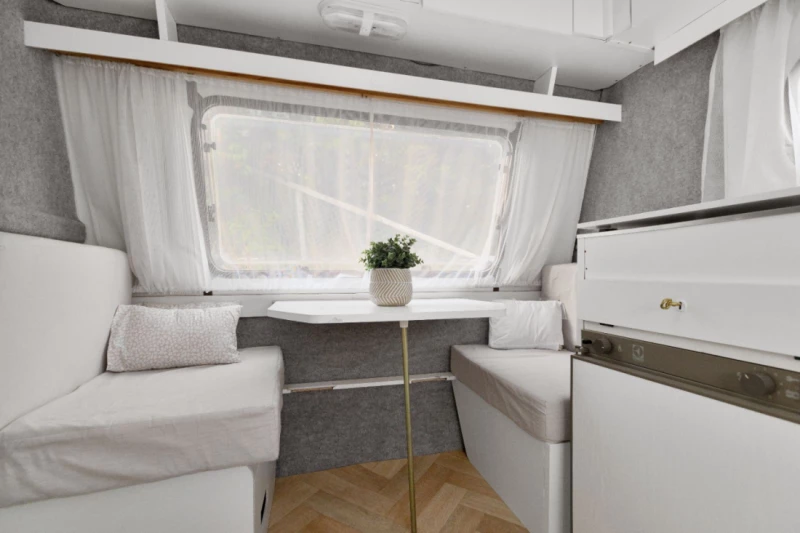 Polletta N126N Caravane - Oslo, Norvège