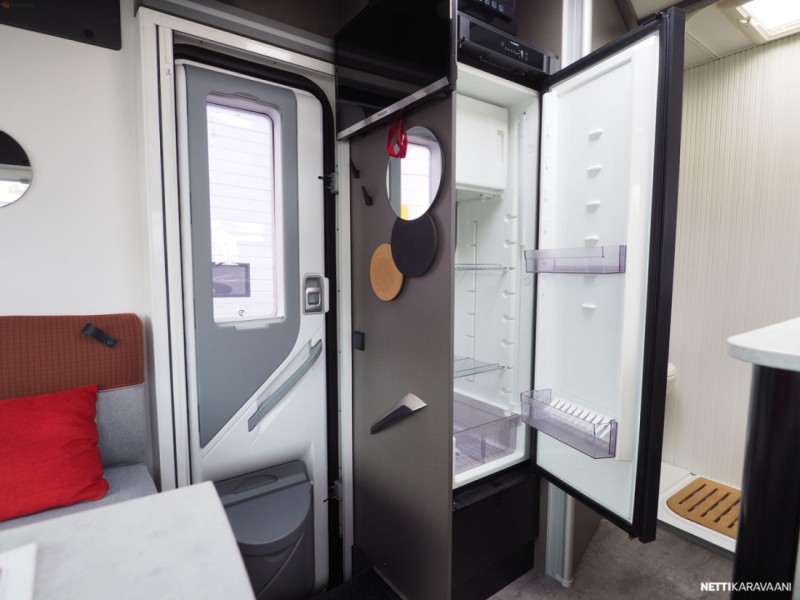 Challenger X150 retkeilyauto Campingbus - Oulu, Finnland