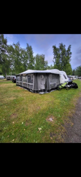 Hobby 650 Kmfe Prestige Wohnwagen - Rimbo, Schweden