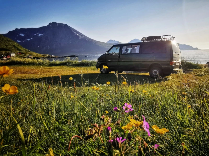 VW Caravelle TDI Campingbus - Kvaløya, Norwegen