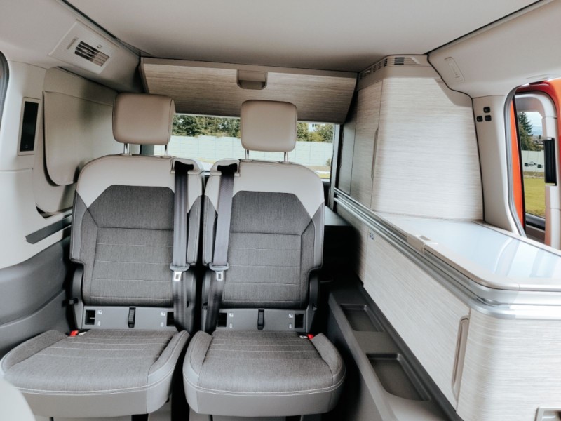 VW T7 New California Ocean PHEV Hybrid 4Motion Campingbus - Altendorf, Schweiz