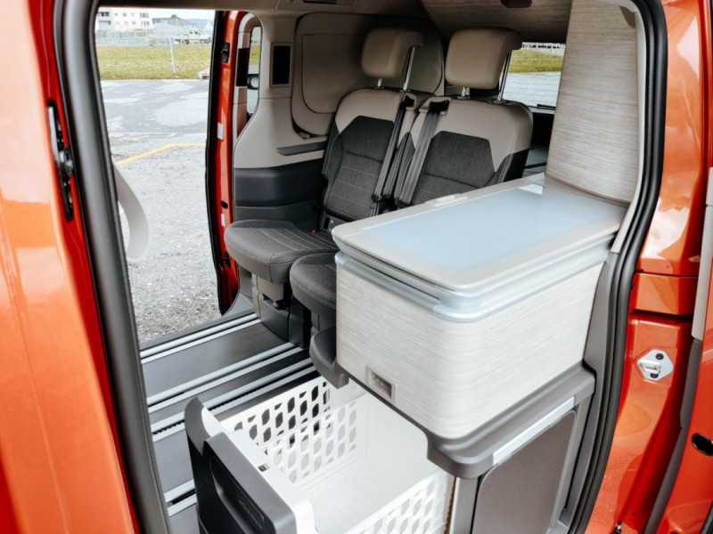 VW T7 New California Ocean PHEV Hybrid 4Motion Campingbus - Altendorf, Schweiz