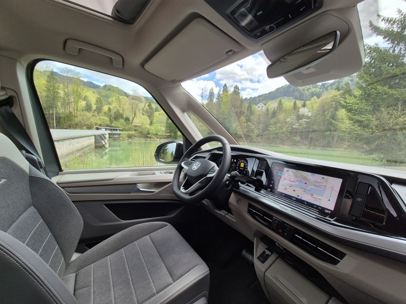 VW T7 New California Ocean Campingbus - Altendorf, Schweiz