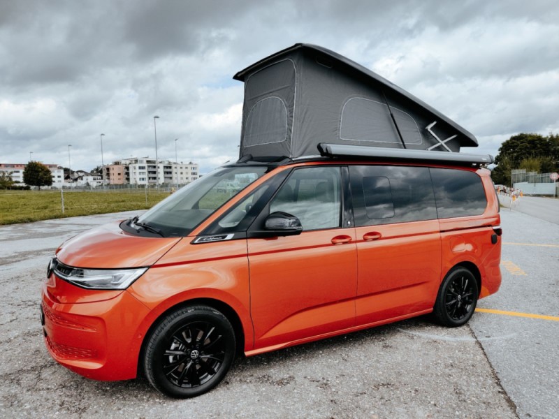 VW T7 New California Ocean PHEV Hybrid 4Motion Campingbus - Altendorf, Schweiz