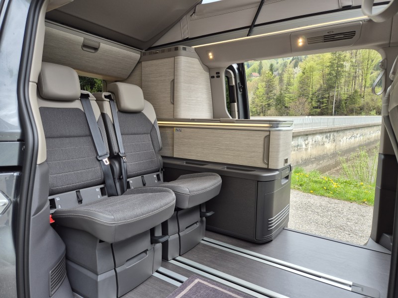 VW T7 New California Ocean Campingbus - Altendorf, Schweiz