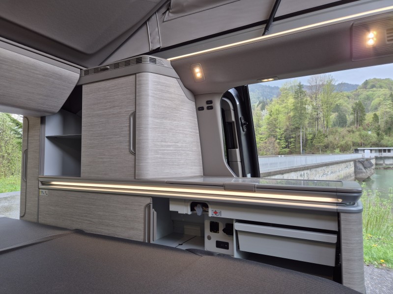 VW T7 New California Ocean Campingbus - Altendorf, Schweiz