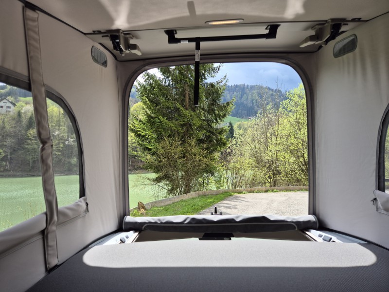 VW T7 New California Ocean Campingbus - Altendorf, Schweiz