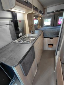Pössl Summit 600 plus mit Aufstelldach Campervan - Biel, Switzerland