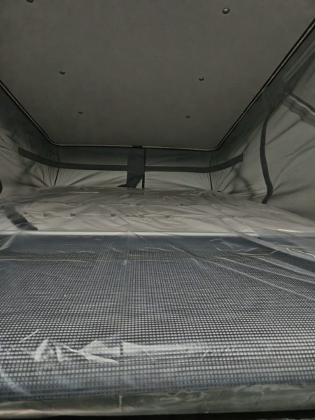 Knaus 600 MQ Retkeilyauto - Grosswangen, Sveitsi