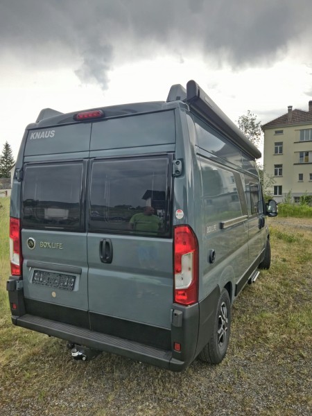 Knaus 600 MQ Retkeilyauto - Grosswangen, Sveitsi