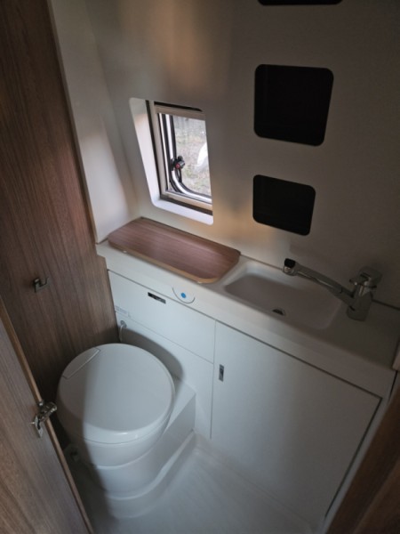 Weinsberg 600 MQ Campingbus - Grosswangen, Schweiz