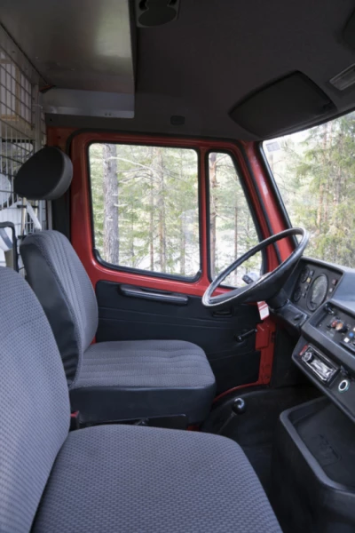 Mercedes 309 D Campingbus - Ennetbürgen, Schweiz