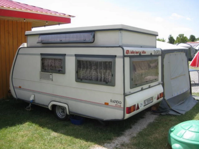 Rapido Club 38 Wohnwagen - Niederwangen bei Bern, Schweiz