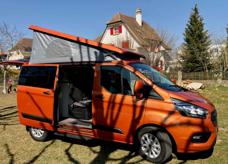 Ford Transit Custom Nugget Campingbus - Cortaillod, Schweiz