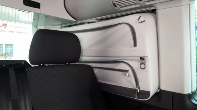 VW CALIFORNIA BEACH 4x4 AUTOMAT 204PS Campingbus - Morschach, Schweiz