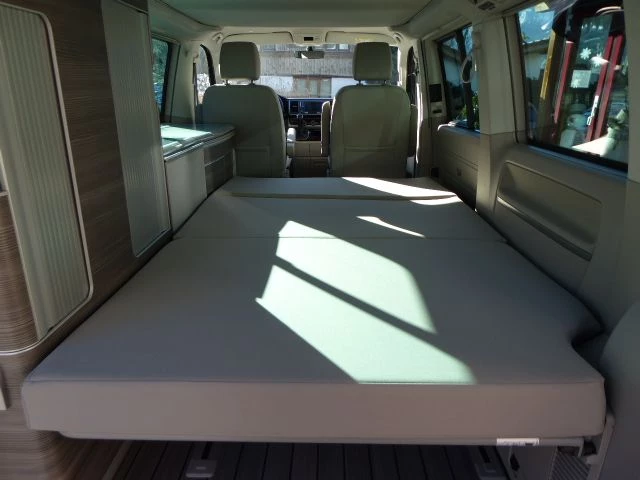 VW CALIFORNIA OCEAN 7 GANG AUTOMAT DSG 4x4 Campingbus - Morschach, Schweiz