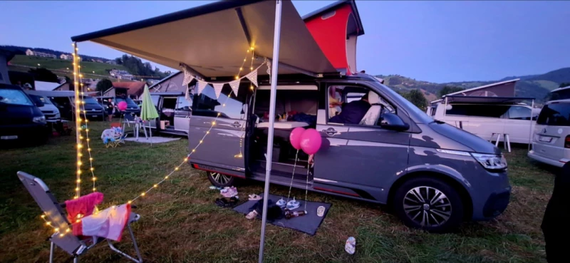 VW VW CALIFORNIA Beach 2023 Roxybeach Grey Campingbus - Ballwil, Schweiz