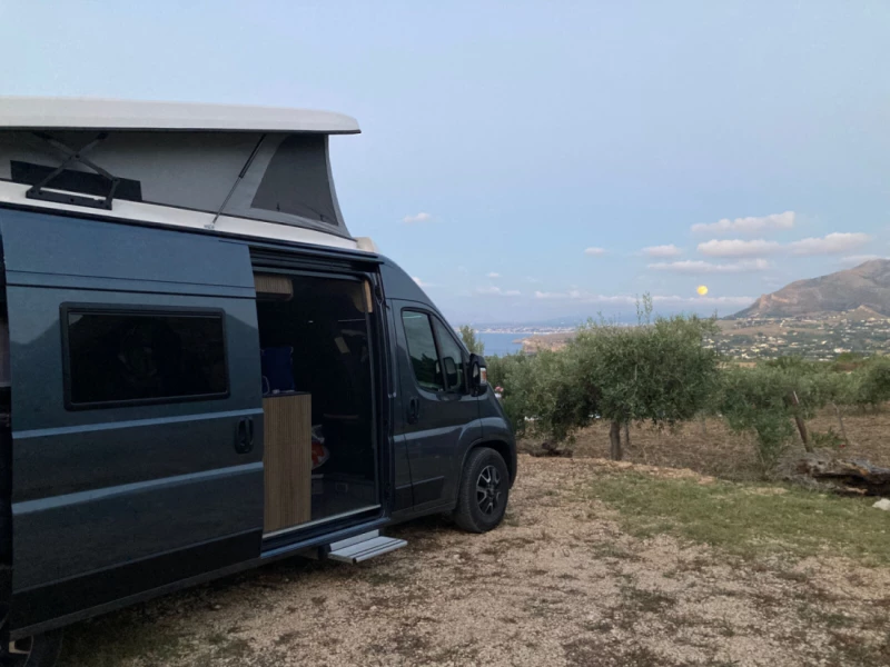 Clever Vans Clever Celebration (Pössl Gruppe) Campingbus - Stäfa, Schweiz