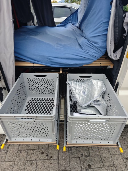 Toyota Hiace 4x4 Campingbus - Ebikon, Schweiz