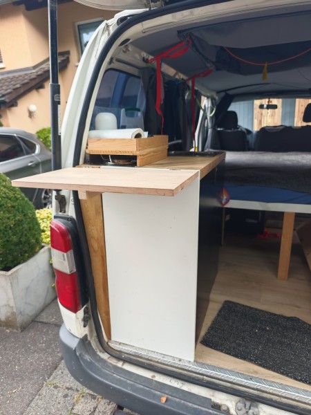 Toyota Hiace 4x4 Campingbus - Ebikon, Schweiz
