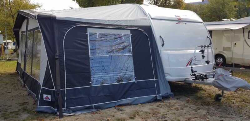 Bürstner Averso Plus 510TK Caravane - Knonau, Suisse