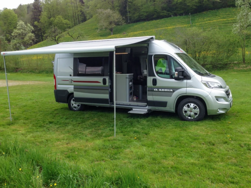 Adria Adria Twin SPT 600 TITAN Campingbus - Kilchberg, Schweiz