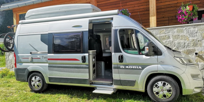 Adria Adria Twin SPT 600 TITAN Campingbus - Kilchberg, Schweiz