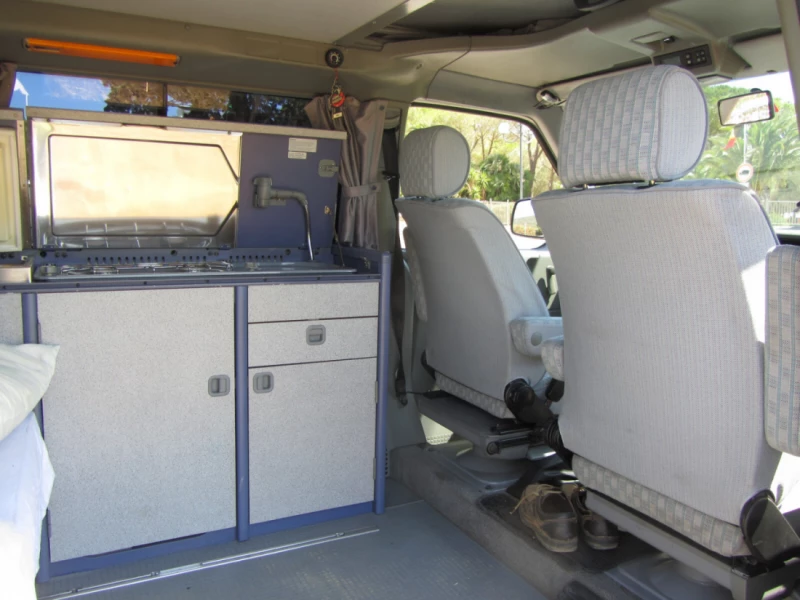 Westfalia VW T4 California (Westfalia) Campingbus - Füllinsdorf, Schweiz