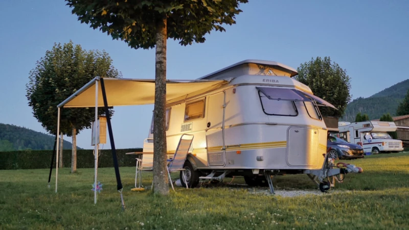Hymer Touring Troll LMT Wohnwagen - Uster, Schweiz