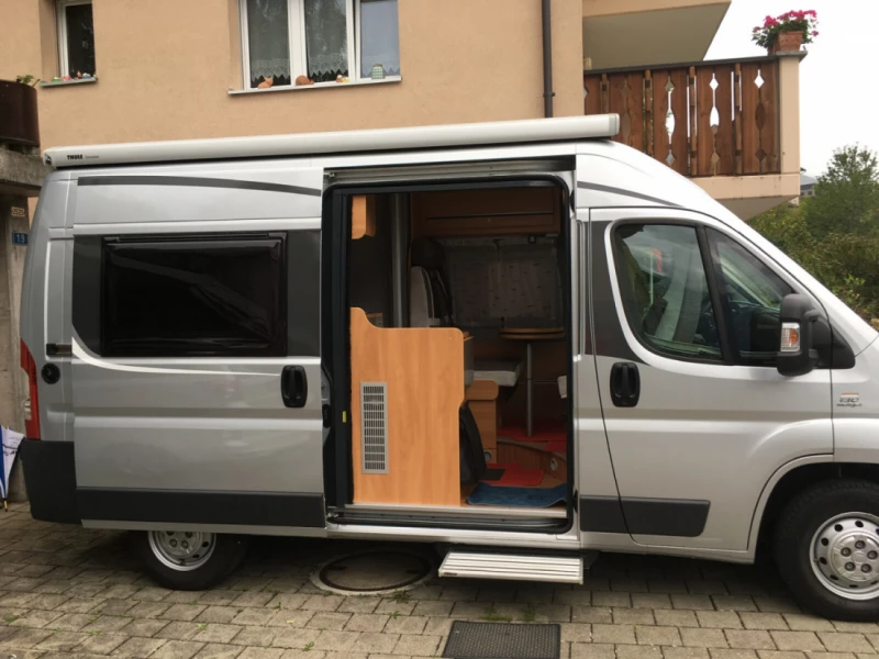 Pössl Roadcamp Wohnmobil - Laax, Schweiz
