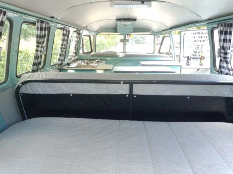 VW t1 Campingbus - Cheyres, Schweiz
